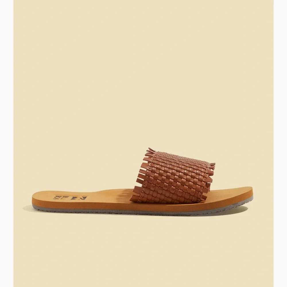 🔥 Billabong Salty Blonde Sunrise Breeze Sandal 🔥 - Picture 6 of 6